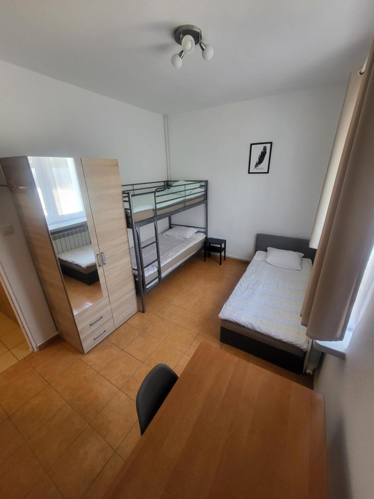Rooms4Rest Popularna - Private Rooms For Tourists - Atr Consulting Sp, Z O,O, Варшава Экстерьер фото