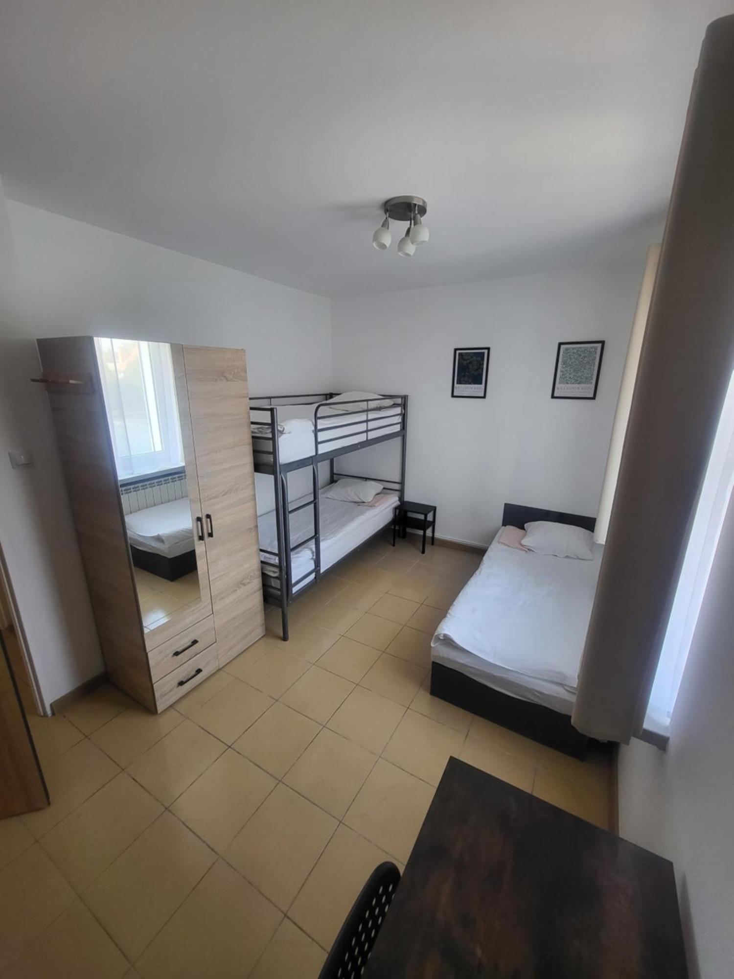 Rooms4Rest Popularna - Private Rooms For Tourists - Atr Consulting Sp, Z O,O, Варшава Экстерьер фото