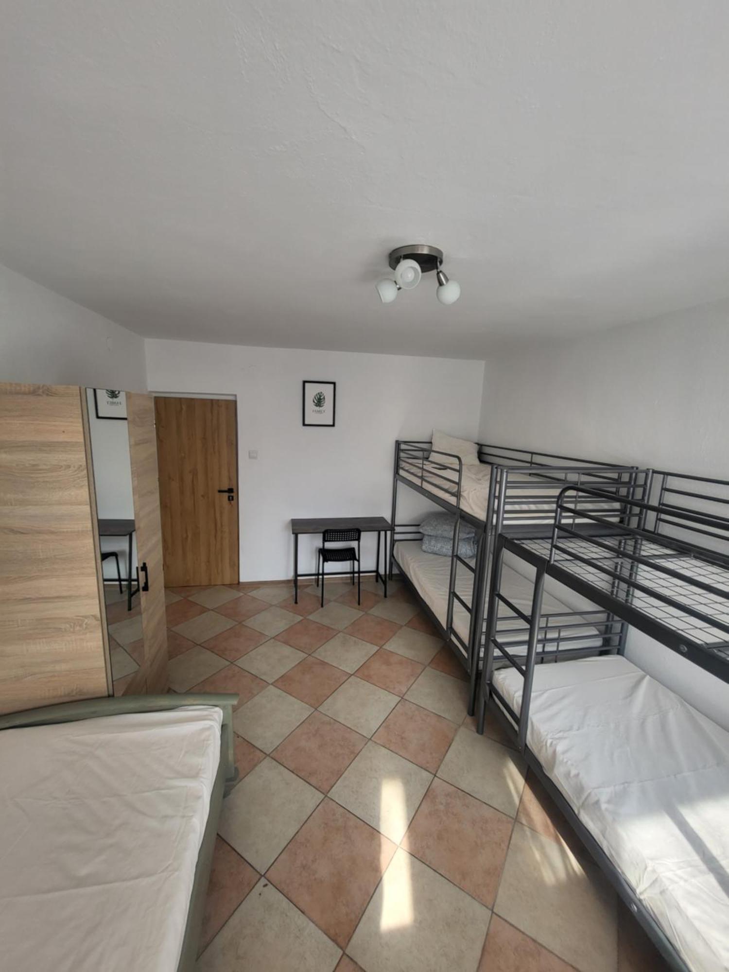 Rooms4Rest Popularna - Private Rooms For Tourists - Atr Consulting Sp, Z O,O, Варшава Экстерьер фото