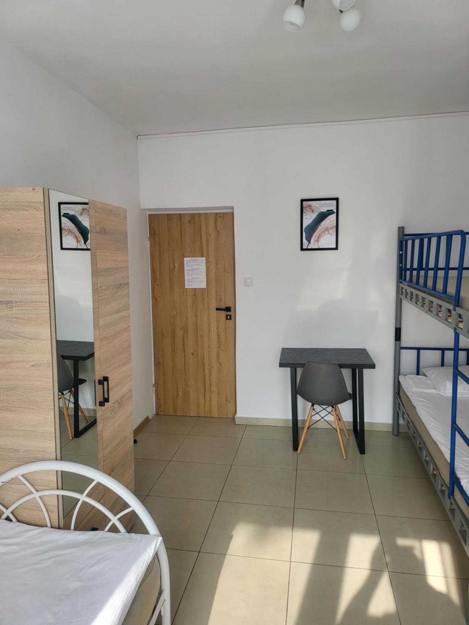 Rooms4Rest Popularna - Private Rooms For Tourists - Atr Consulting Sp, Z O,O, Варшава Экстерьер фото